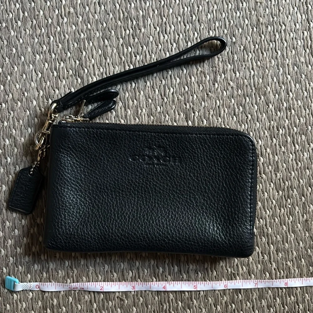 Coach wristlet - black leather - Picture 1 of 4